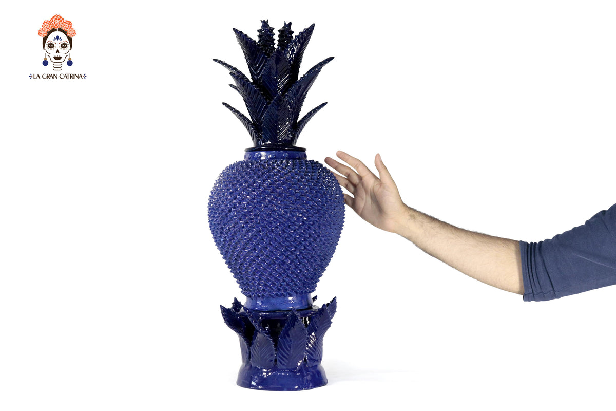 Piña michoacana azul con base - 65 cm. 25.5 in.