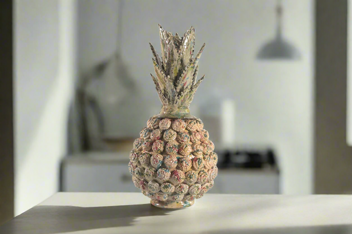 Piña de Rosalitos Salpicada de Colores - 50 cm. 20 in. - Sobre Pedido Sobre pedido