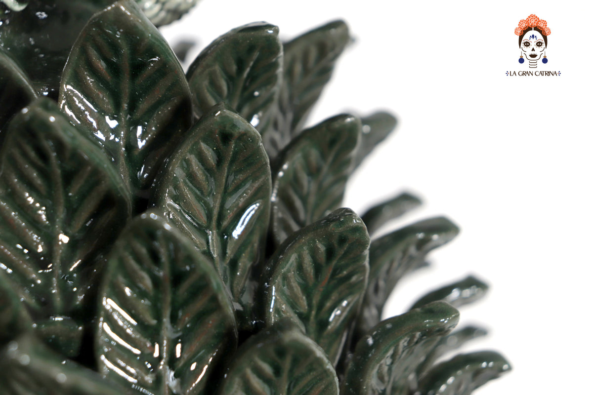 Piña verde oscuro de hojas de tapa curveada - 50 cm. 20 in.