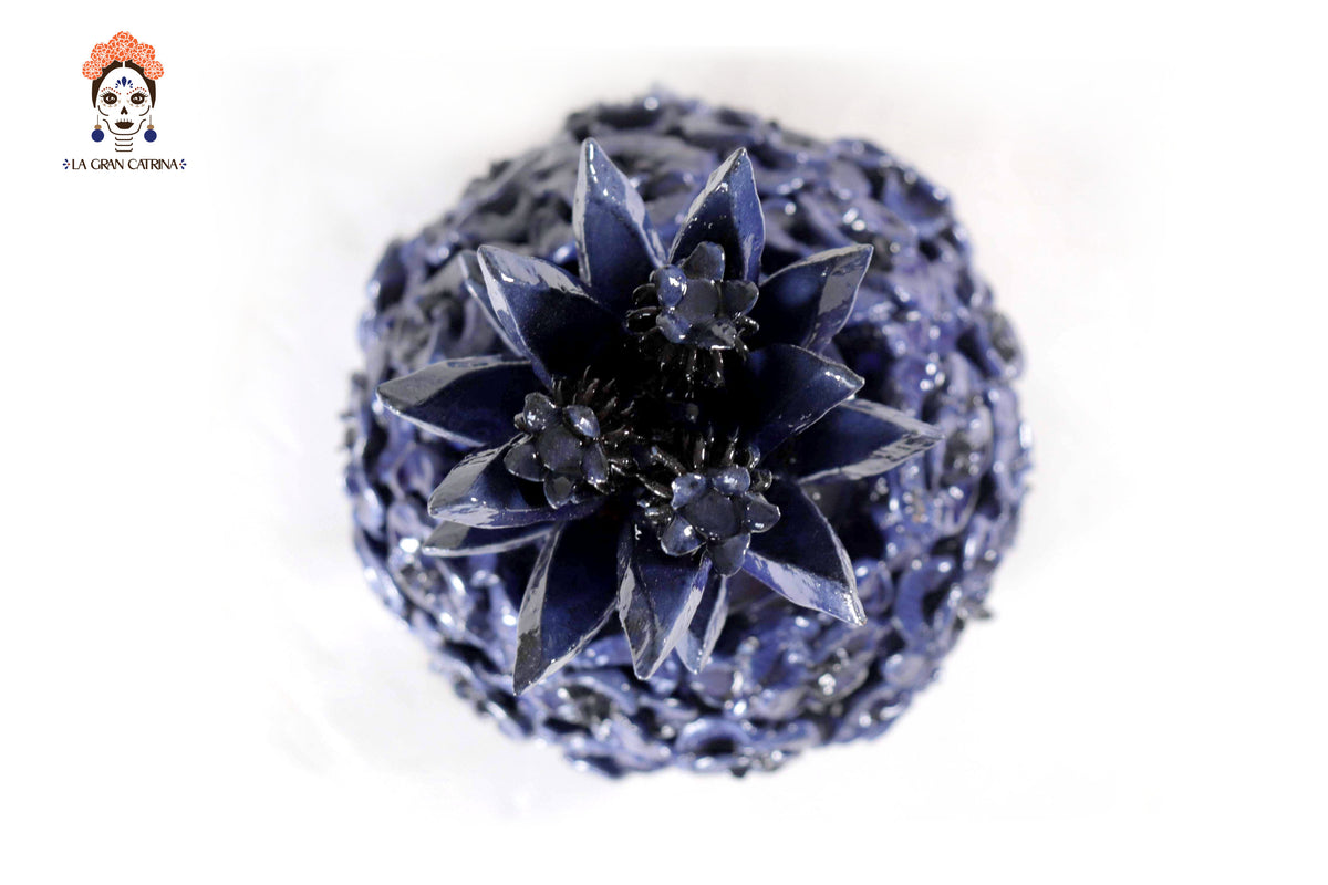 Piña Azul de Rosas - 29 cm. 11.4 in.