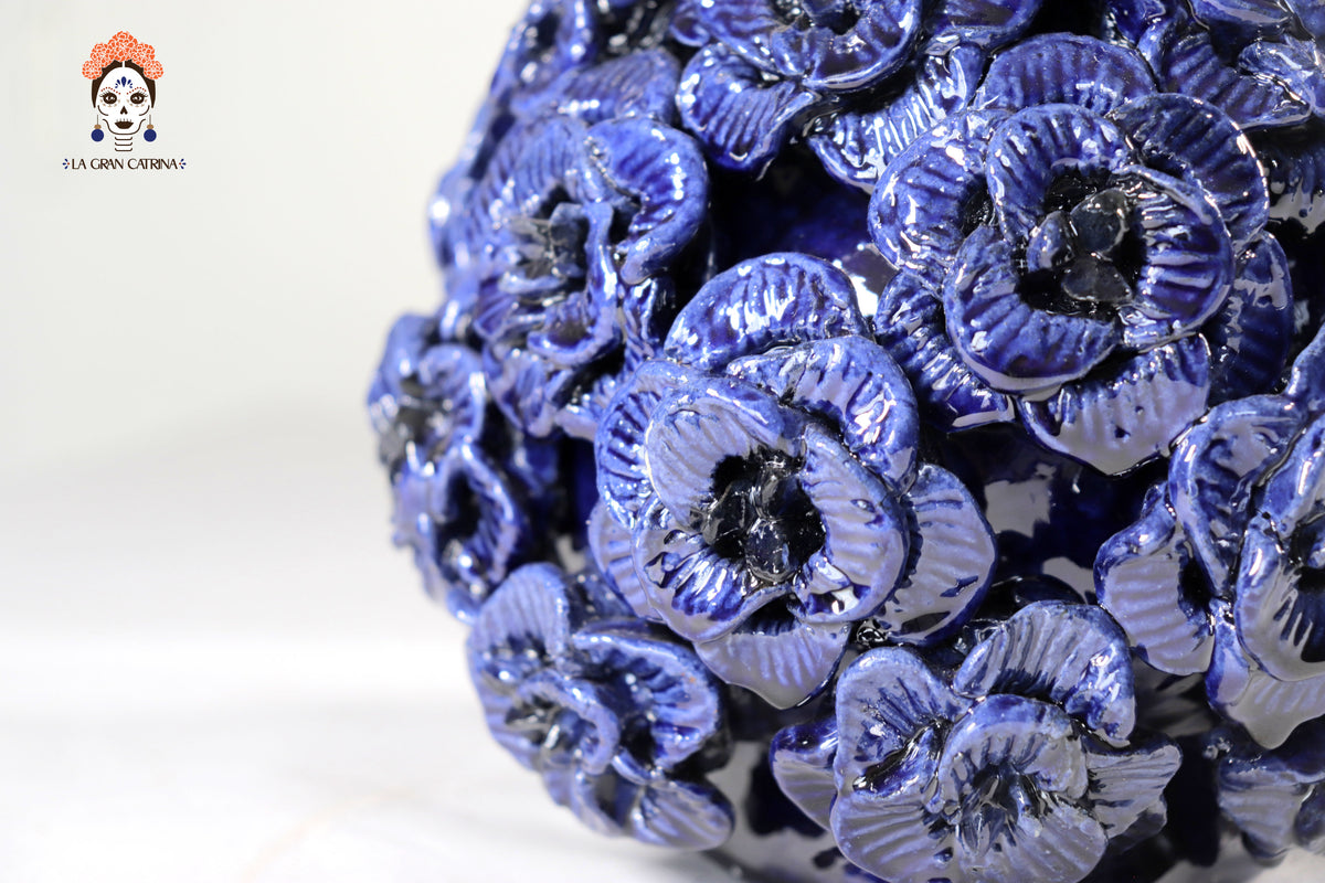 Piña Azul de Rosas - 29 cm. 11.4 in.