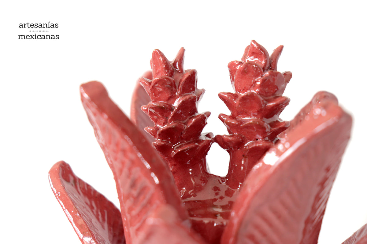 Piña de pétalos roja de barro vidriado - 29 cm. 11.4 in.