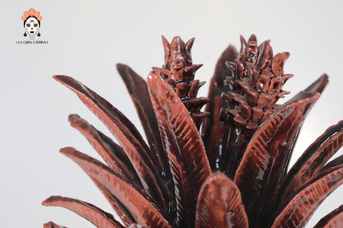 Piña Roja de Rombos - 51 cm. 20 in.