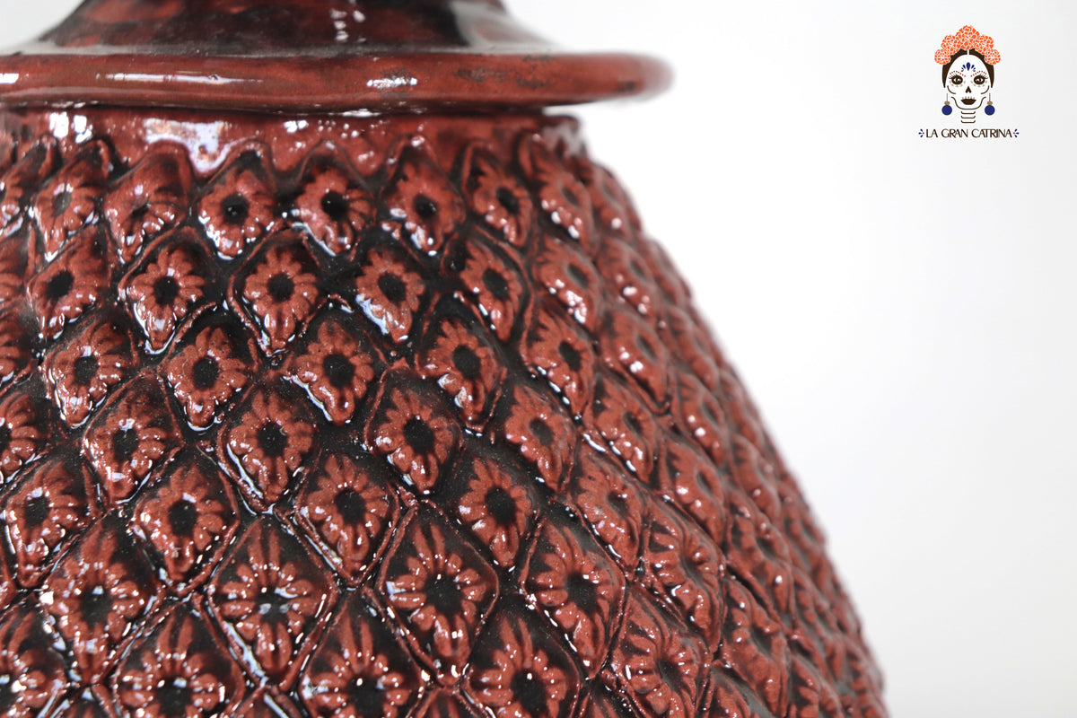 Piña Roja de Rombos - 51 cm. 20 in.