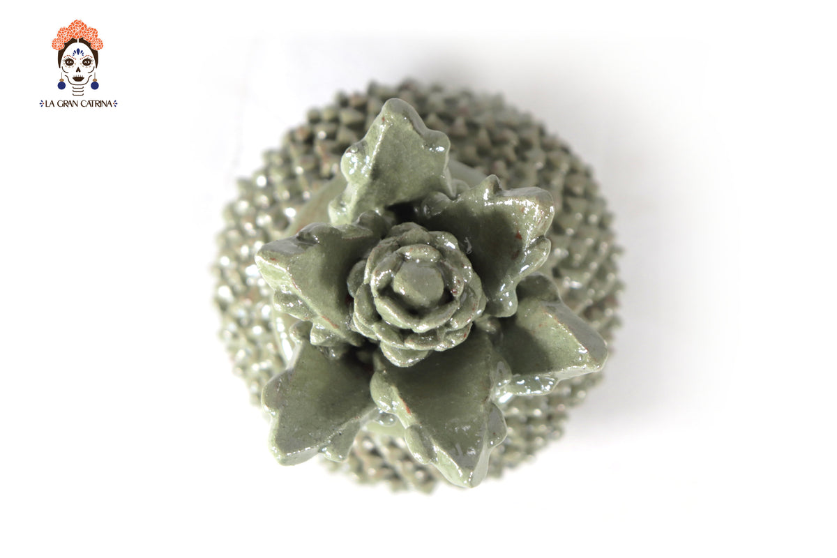 Piña de barro vidriado - Ladrillos verdes olivo - 19 cm. 7.7 in.