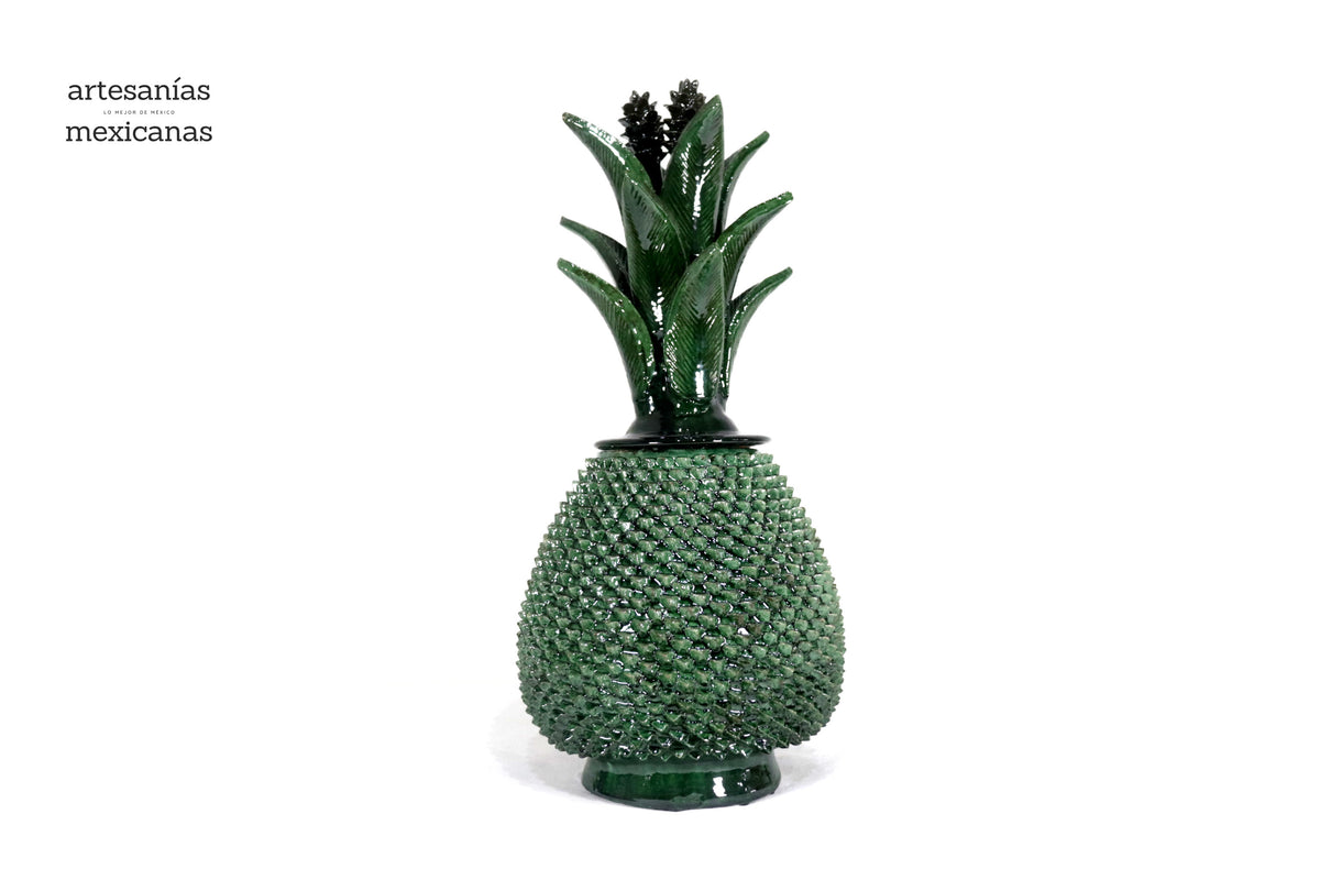 Piña michoacana de barro - Picos verdes - 50 cm. 20 in.