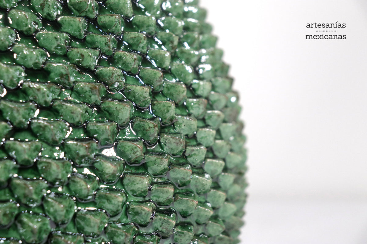 Piña michoacana de barro - Picos verdes - 50 cm. 20 in.