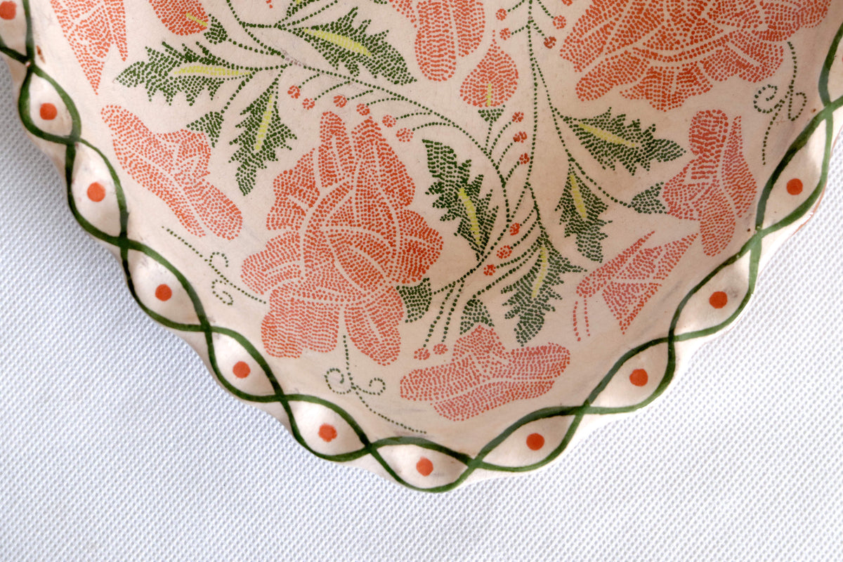 Plato pintado a mano - Rosas - 22.5 cm. Maceta