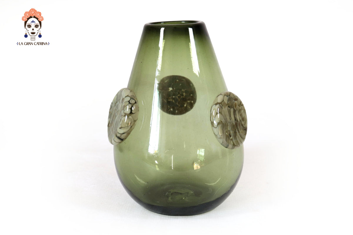 Vaso de Vidrio Soplado Verde con Medallones de Vidrio 20 cm. 7.8 in. Vidrio Soplado