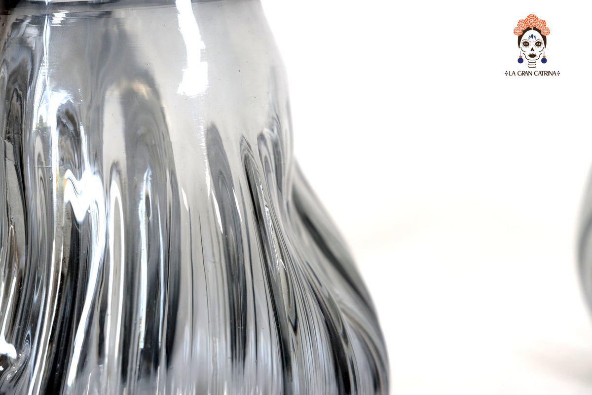Vaso de Vidrio Soplado Gris 17 cm. 6.6 in. Vidrio Soplado