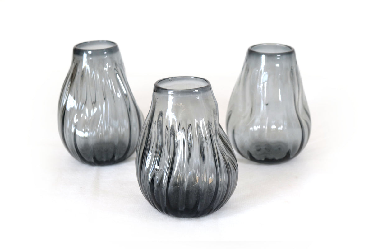 Vaso de Vidrio Soplado Gris 17 cm. 6.6 in. Vidrio Soplado