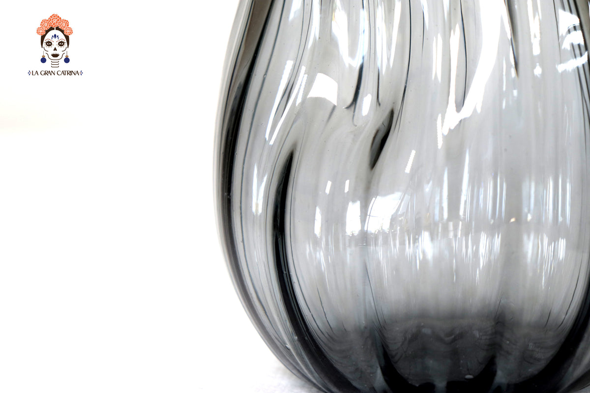 Vaso de Vidrio Soplado Gris 17 cm. 6.6 in. Vidrio Soplado