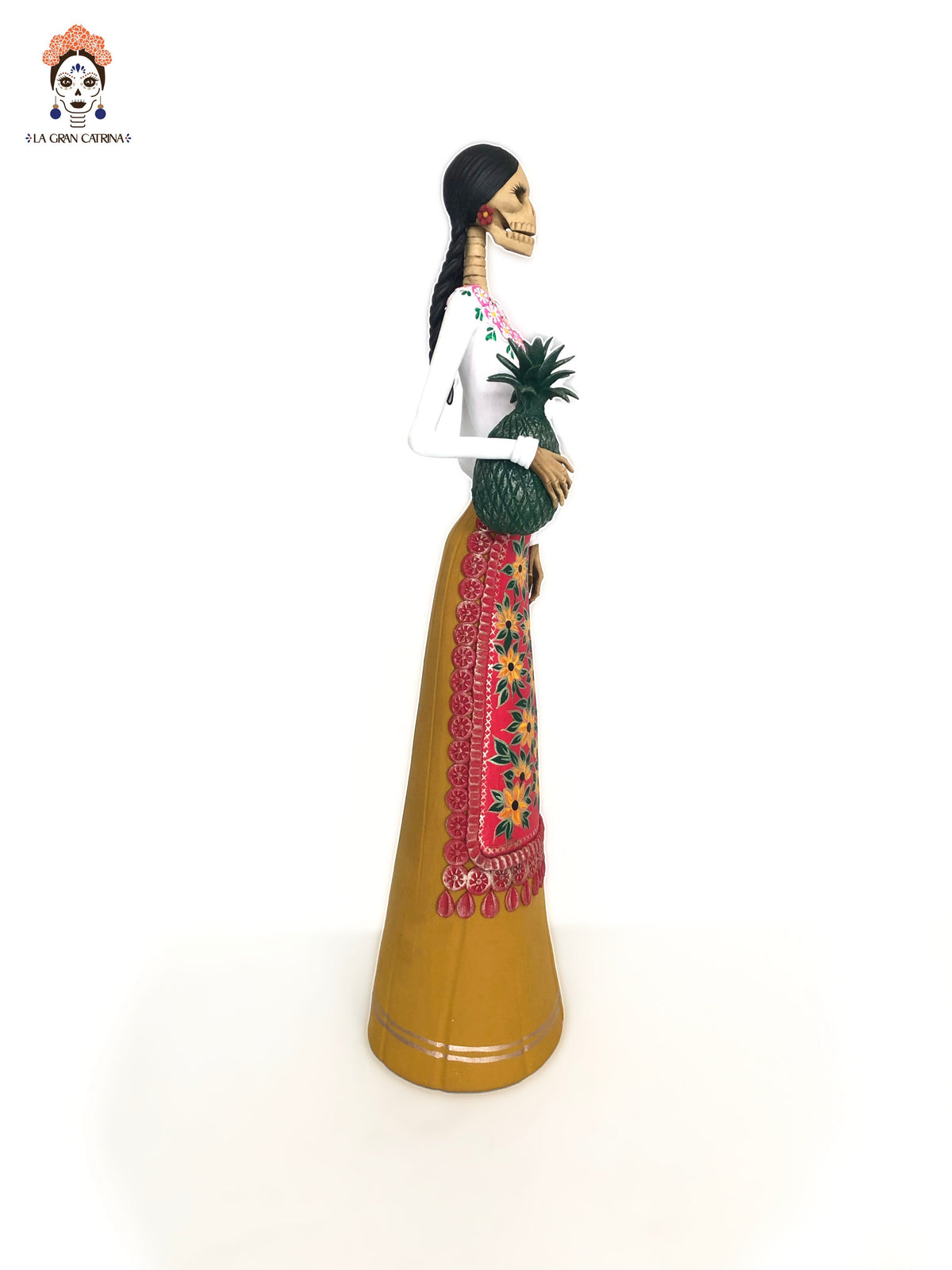 Catrina con Piña michoacana - 50 cm. 20 in. Catrina