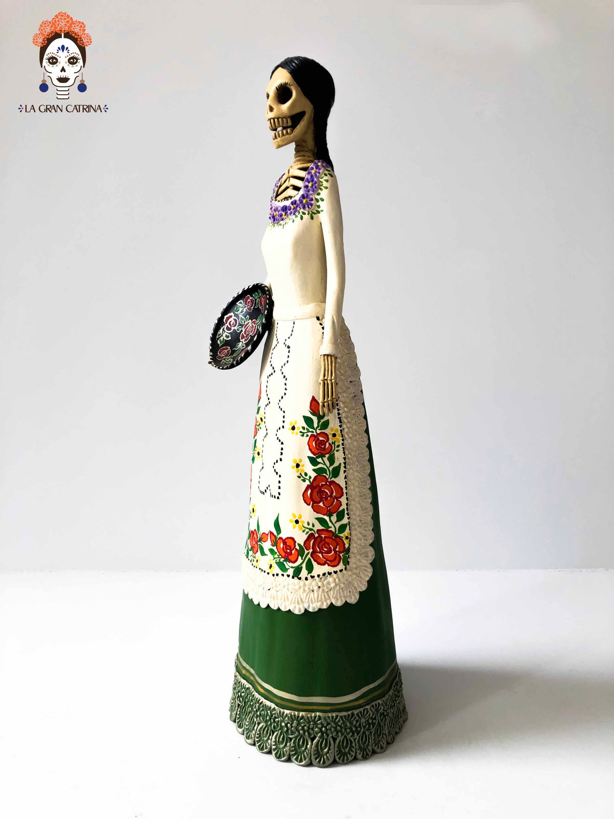 Catrina con plato floreado - 50 cm. 20 in. Catrina