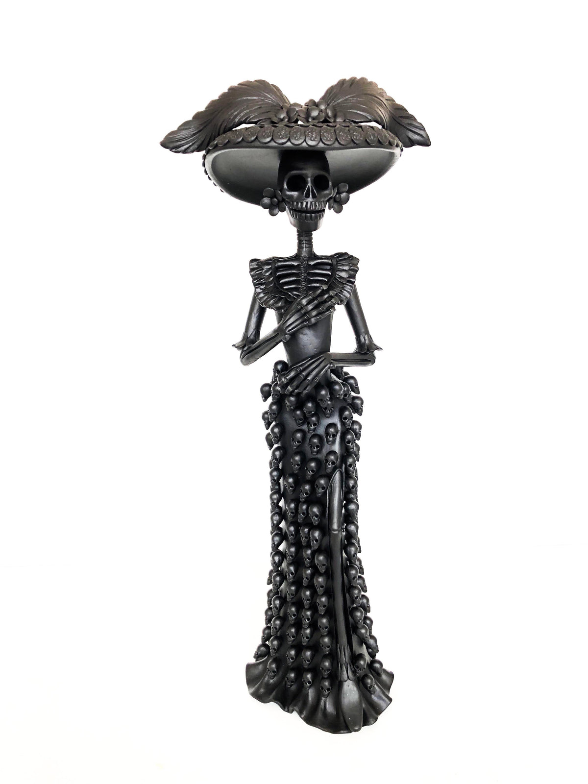Catrina con vestido de calaveras - 60 cm. 24 in. Catrina