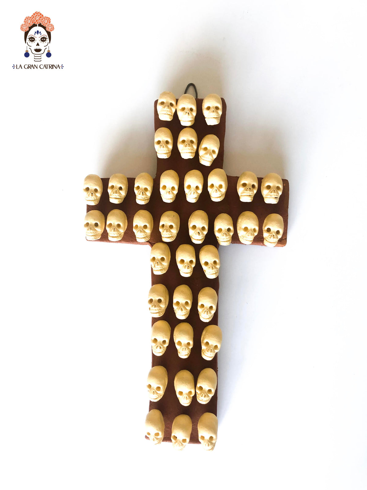 Cruz de Día de Muertos calaveras y cempasuchil 24 cm. 10 in. Maceta
