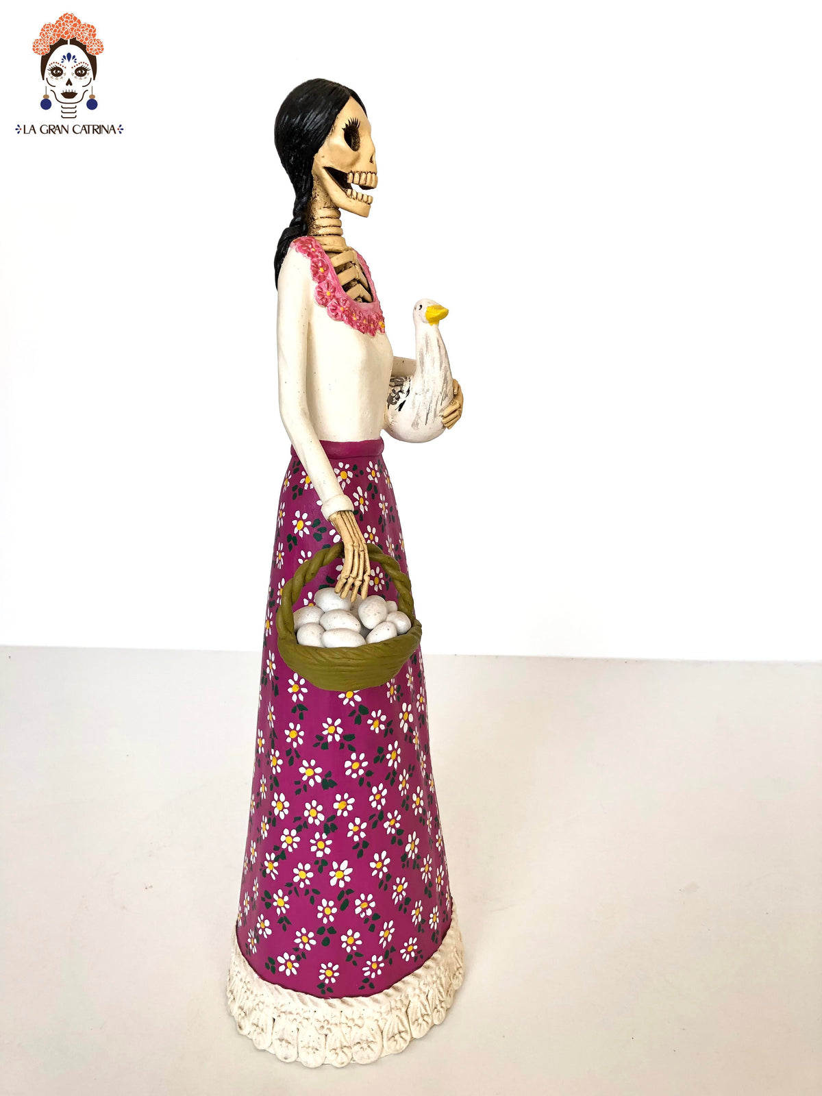 Catrina huevera - 47 cm. 19 in. Catrina