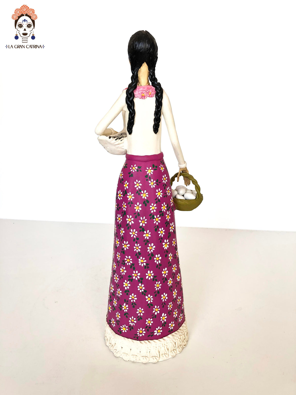 Catrina huevera - 47 cm. 19 in. Catrina