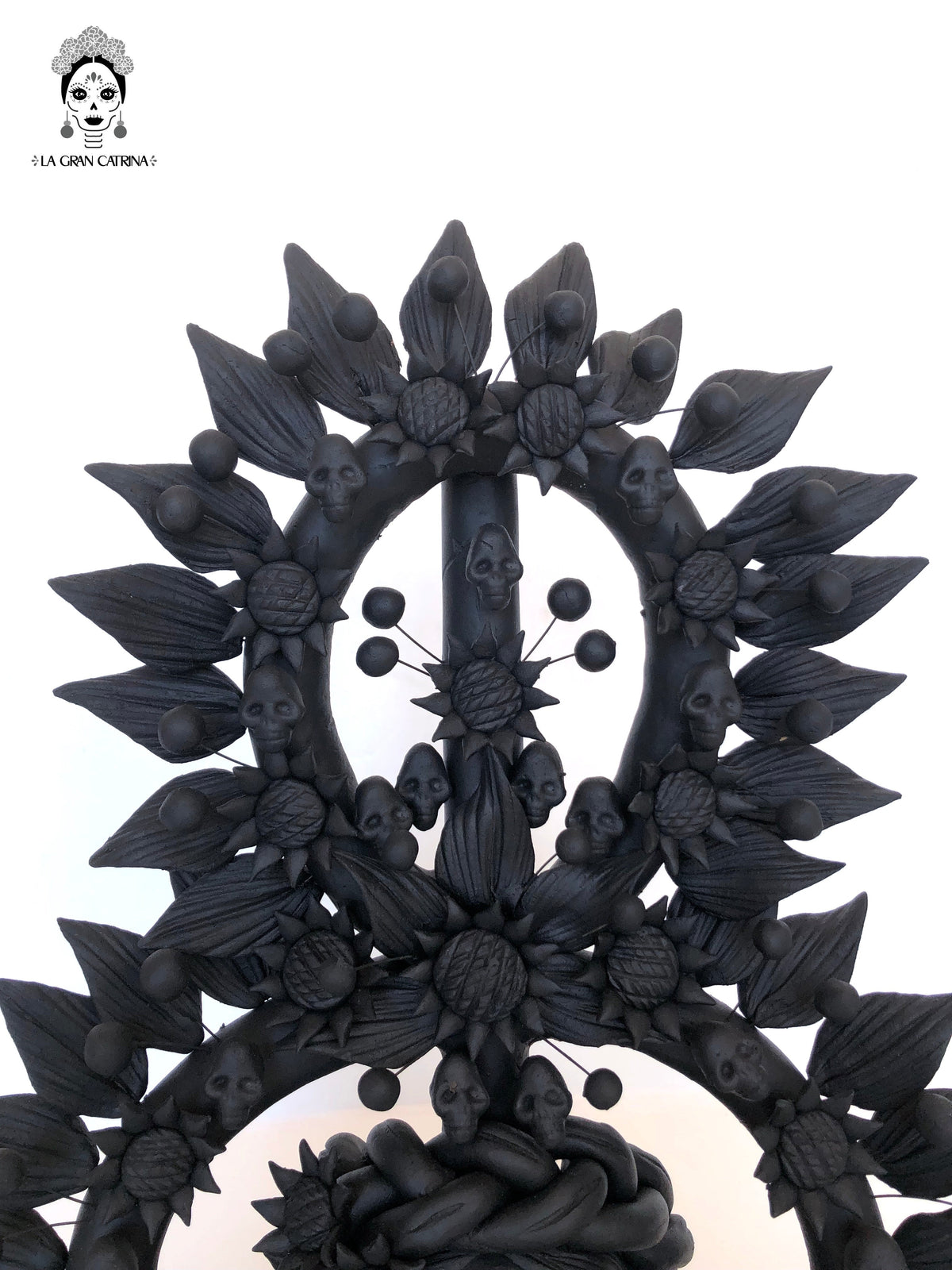 Ofrenda de Calavera - Color negro 41 cm. Artesanía