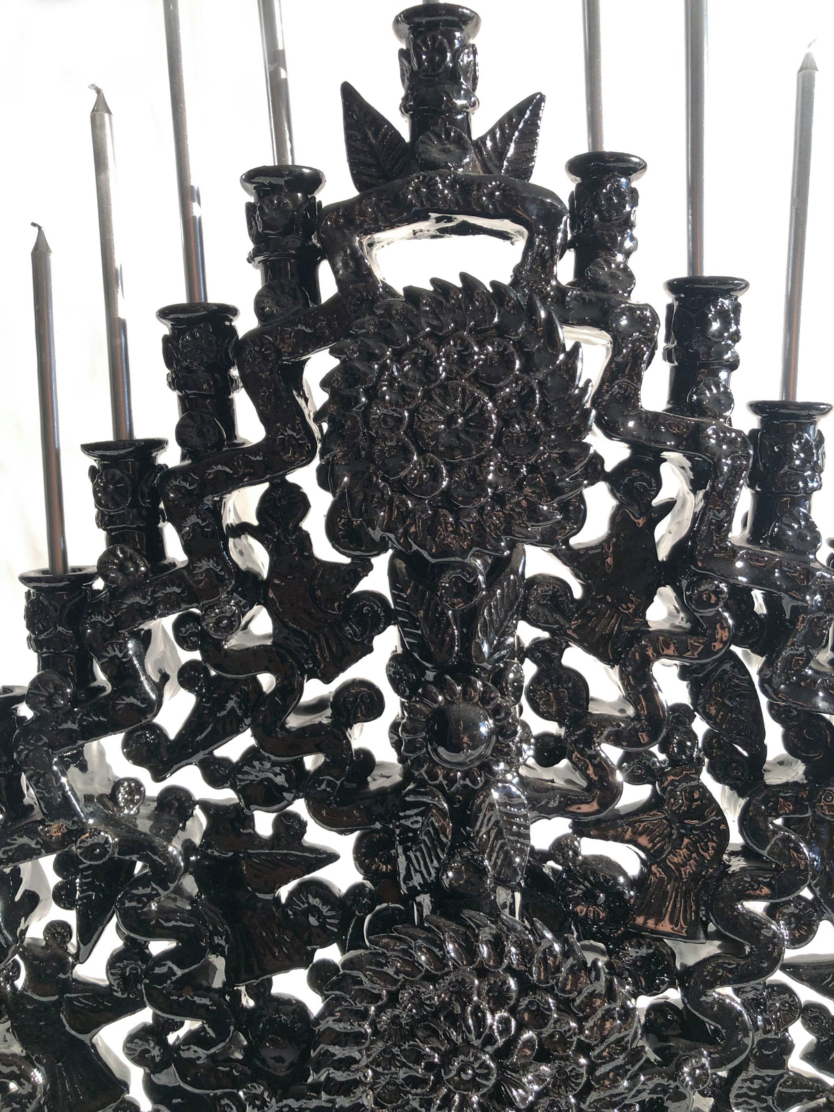 Candelero negro de 25 velas - Barro vidriado - 63 cm. 25 in.