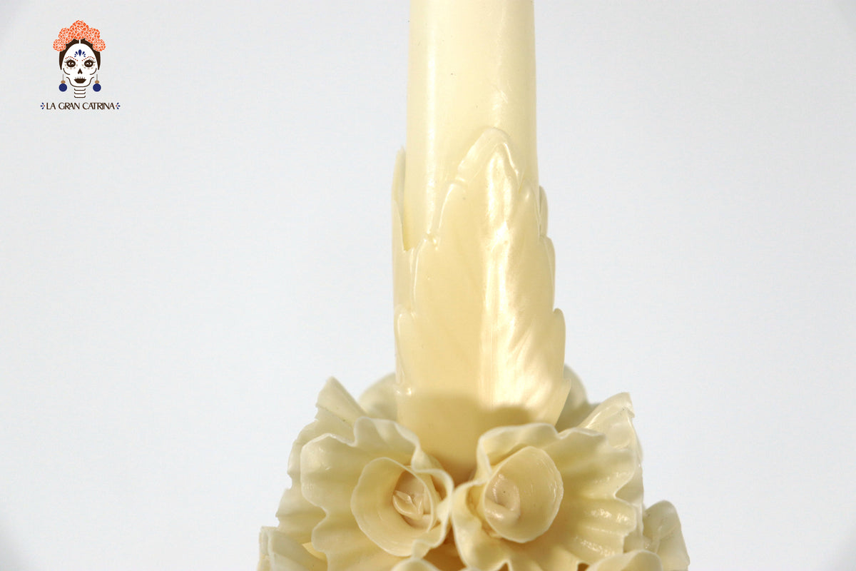 Vela Esculpida - Flores Decorativas Amarilla - 28 cm. 11 in. Vela