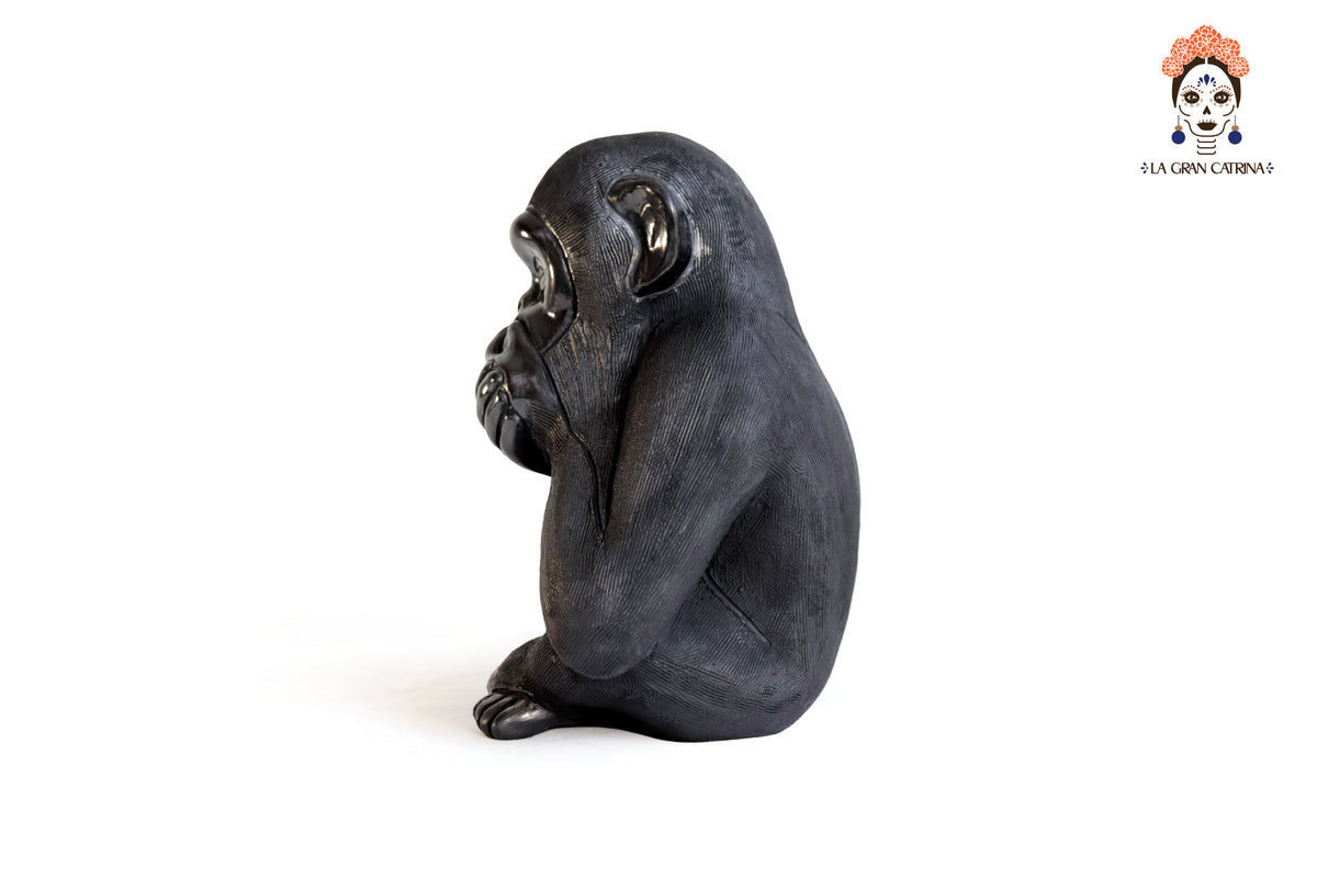 Trío de Changos de Barro Negro 19 cm. 7.4 in.