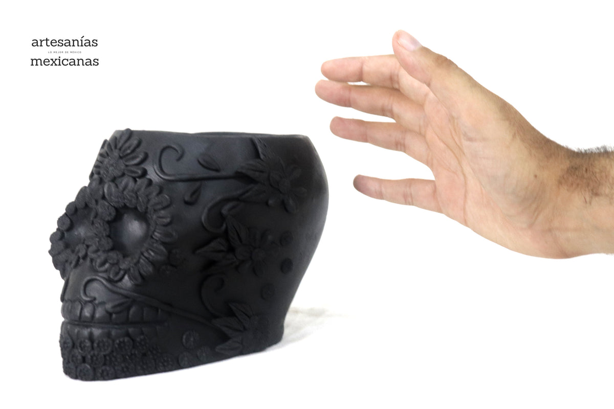 Maceta negra grande de Calavera estilo Catrina