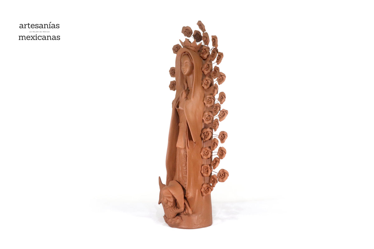 Virgen de Guadalupe - 69 cm. - Barro natural