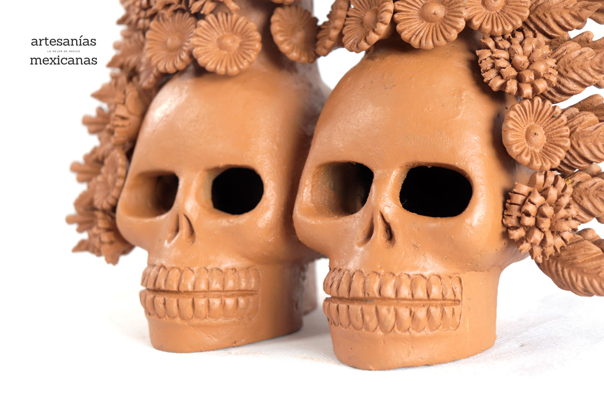 Arco de calaveras y flores - 42 cm. 16.5 in.