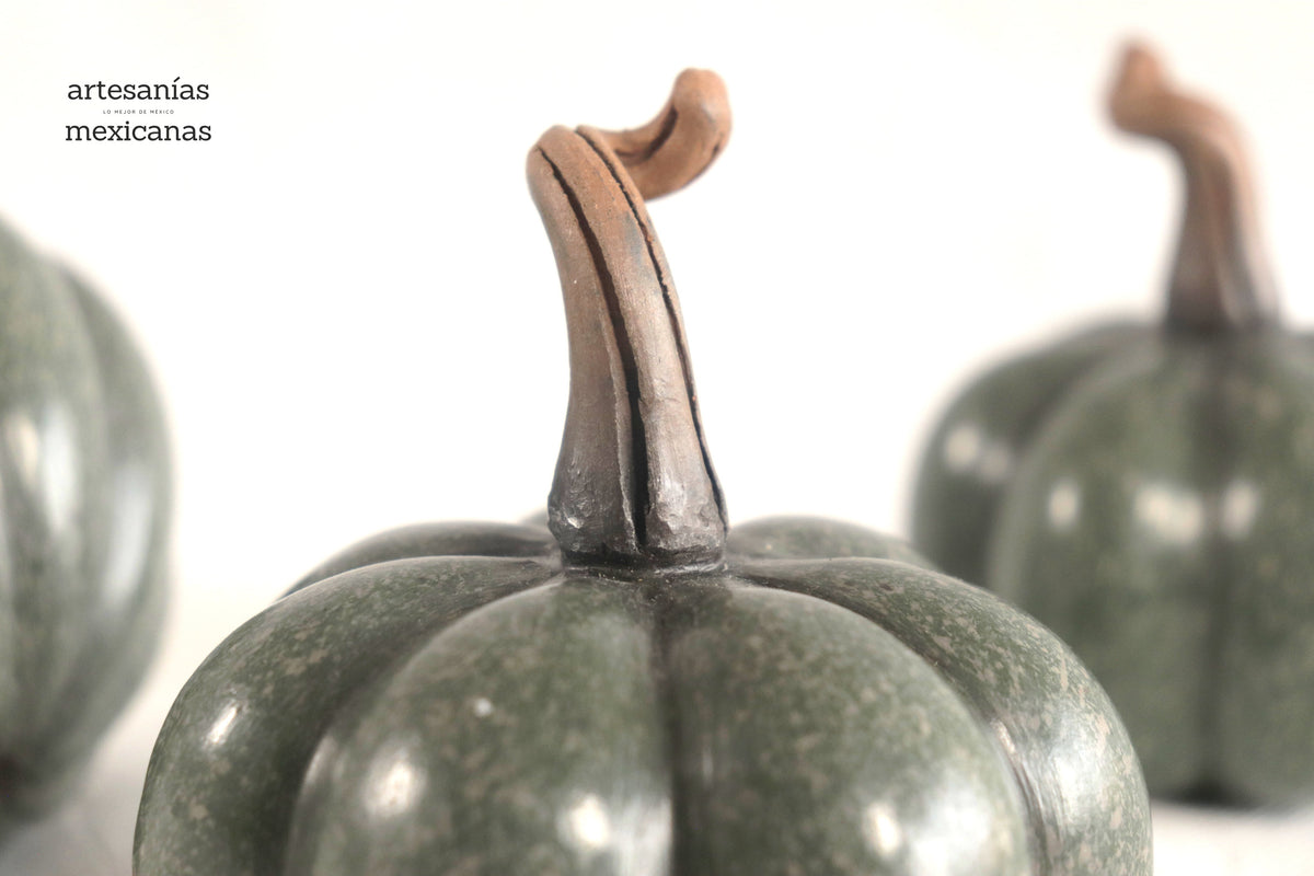 Juego de 3 calabazas pequeñas verde grisáceo