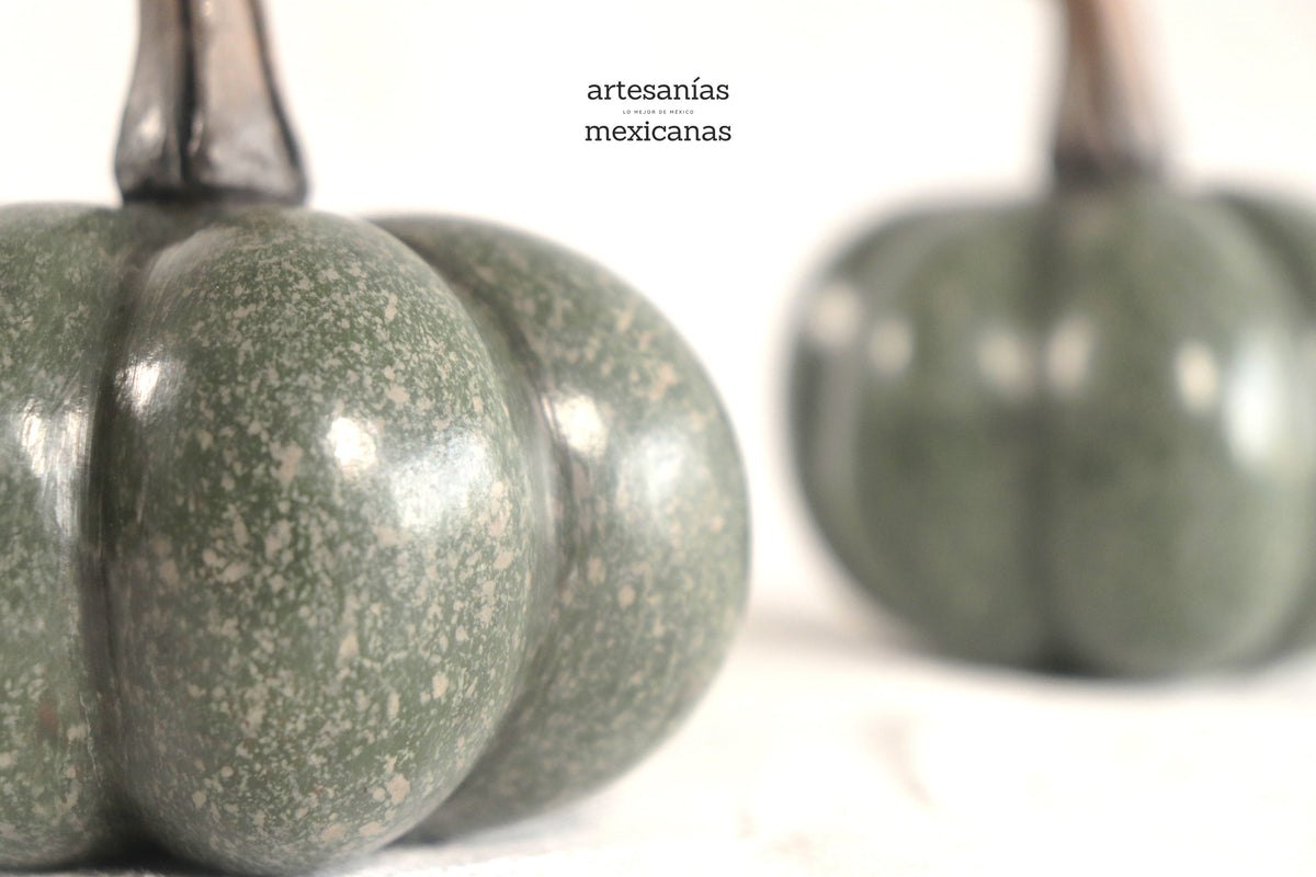 Juego de 3 calabazas pequeñas verde grisáceo