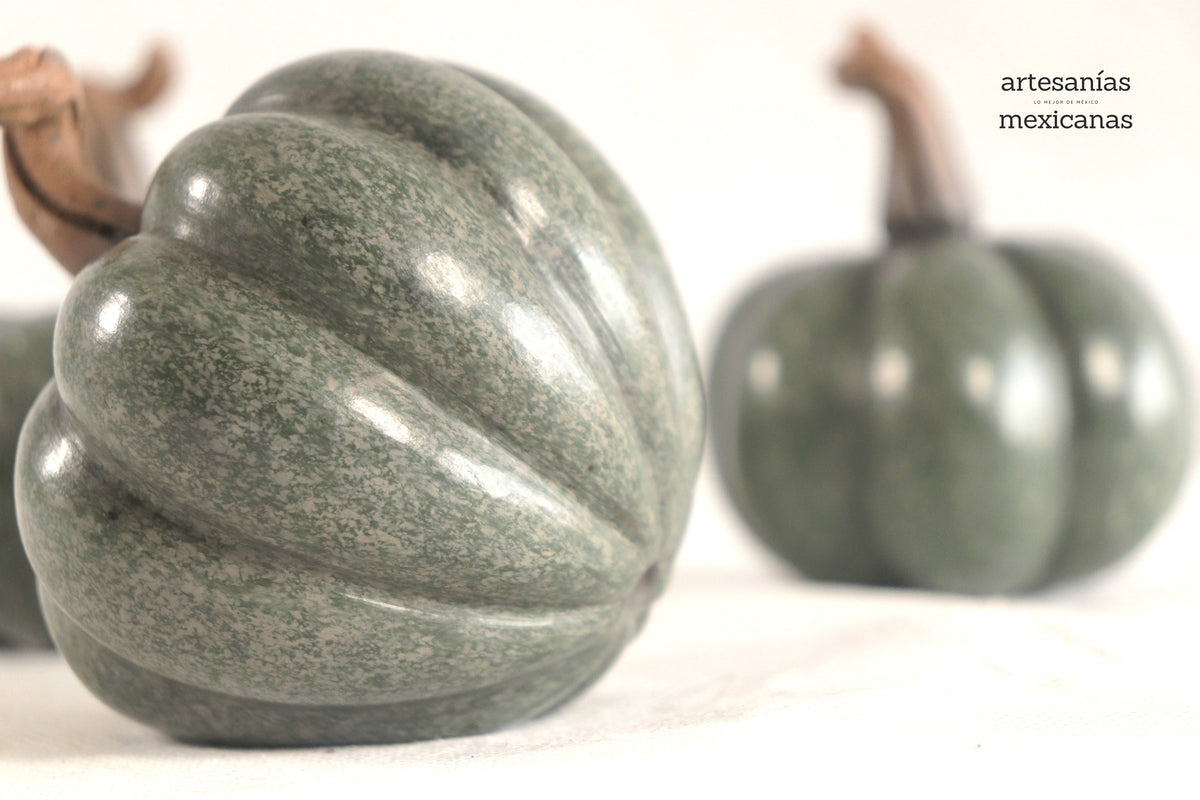 Juego de 3 calabazas pequeñas verde grisáceo