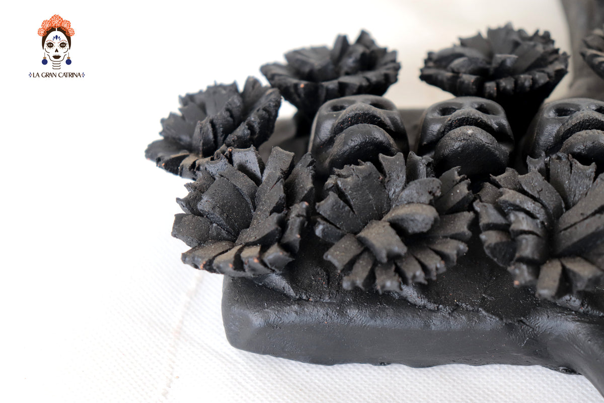 Cruz de Día de Muertos Grande Barro color Negro - 40 cm. 15.7 in