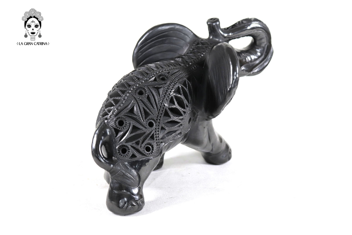 Elefante de Barro Negro - 18 cm. 7 in.