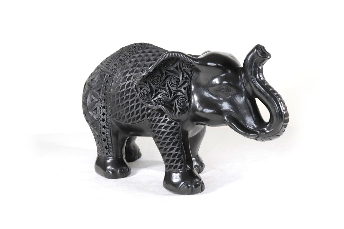Pareja de Elefantes de Barro Negro - 24 cm. 9.4 in. - 18 cm. 7 in. Barro negro