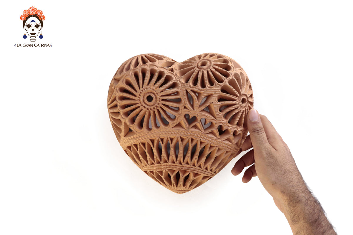 Corazón Natural de Pared - 20 cm. 7.8 in. Barro negro