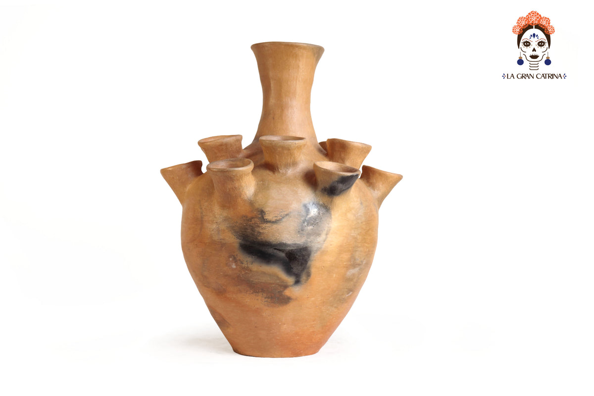 Jarrón Mixe Ancestral con 13 Bocas - 38 cm. 15 in. Mixe
