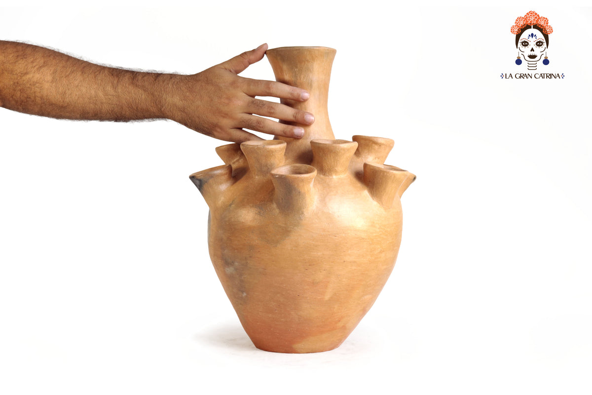 Jarrón Mixe Ancestral con 13 Bocas - 38 cm. 15 in. Mixe