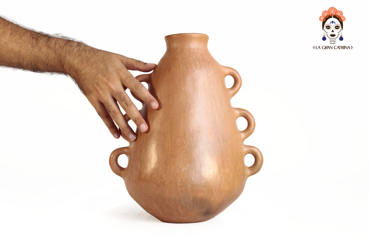 Jarrón Mixe Ancestral con 6 Asas Laterales - 31 cm. 12.2 in. Mixe