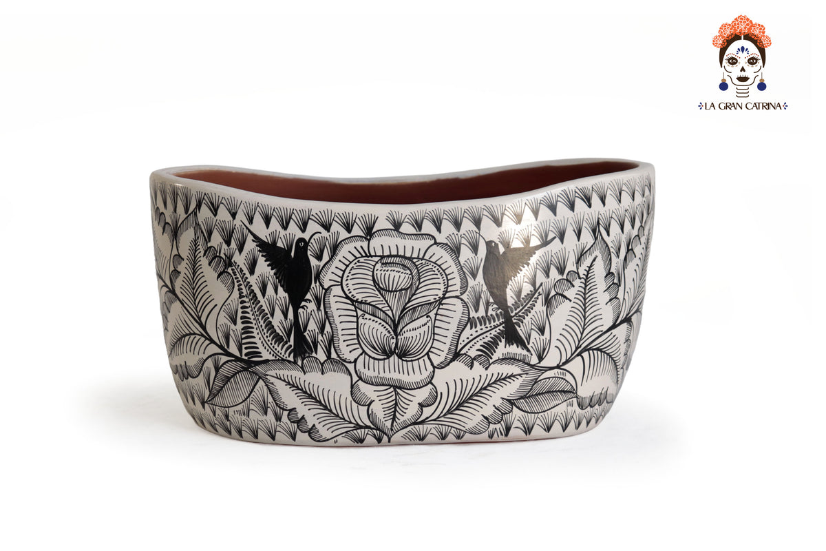Par de Macetas Blancas con Flores y Colibríes - 25 cm. 10 in.