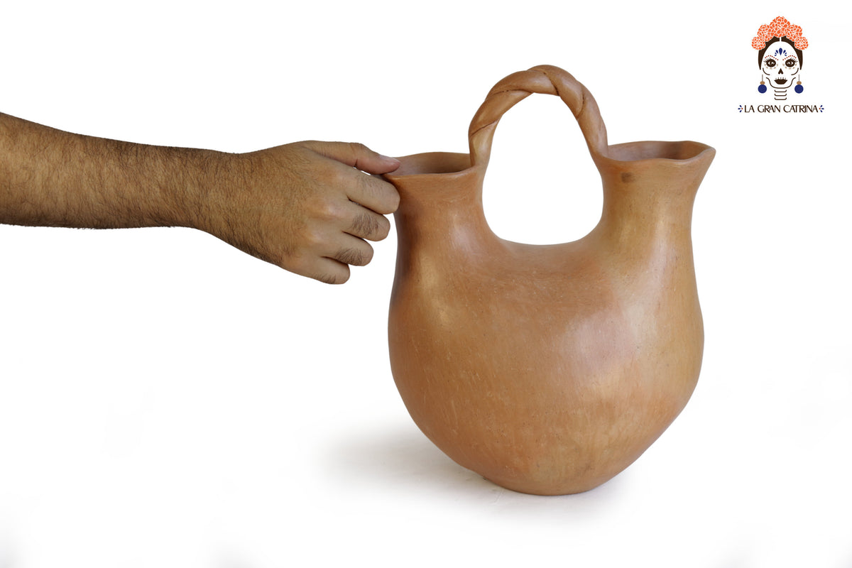 Vasija Mixe Ancestral con 2 bocas asa cola de tlacuache - 24 Cm. 9.4 In. Mixe