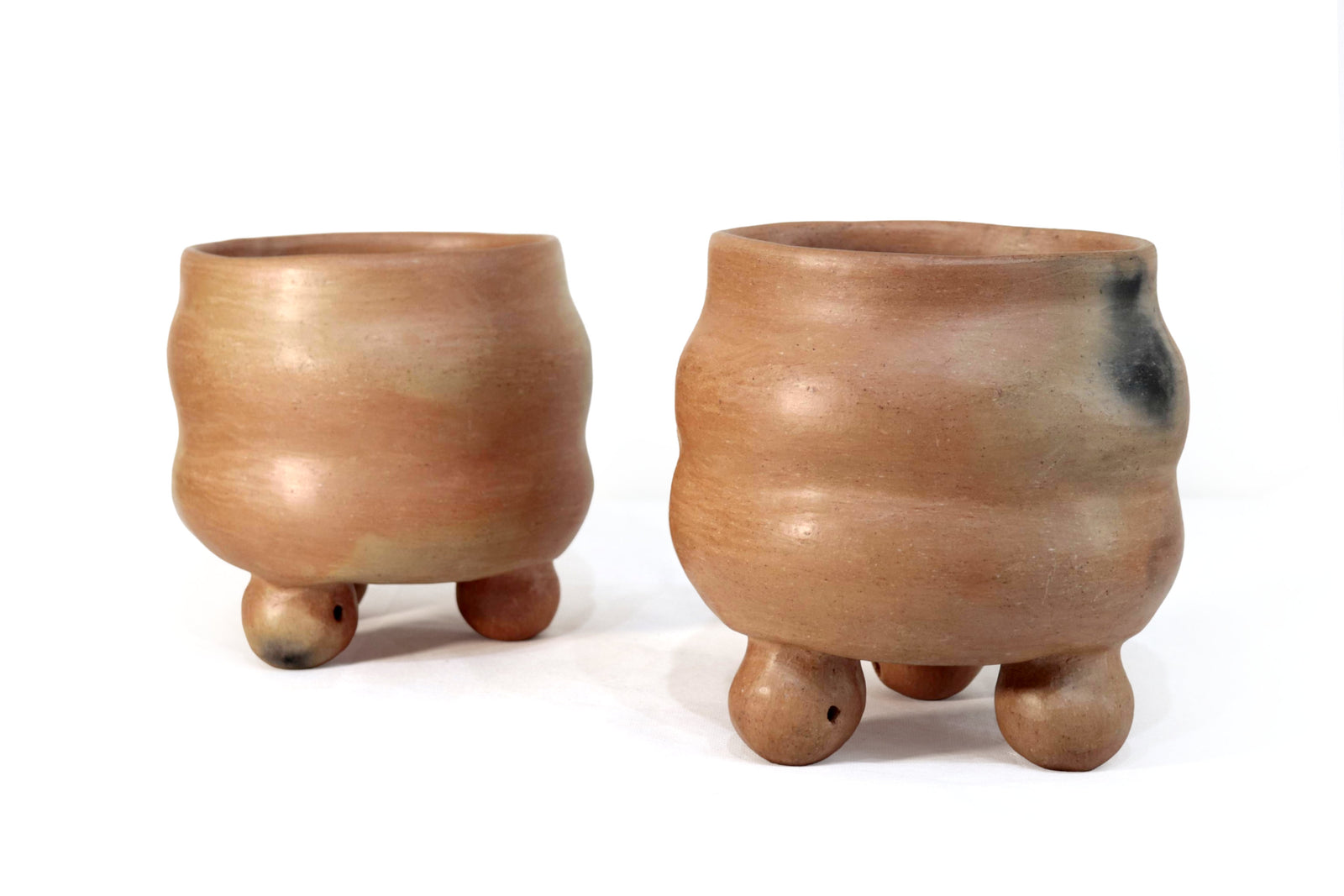 Vasija Mixe Ancestral de 3 patas - 15 Cm 5.9 In. Mixe