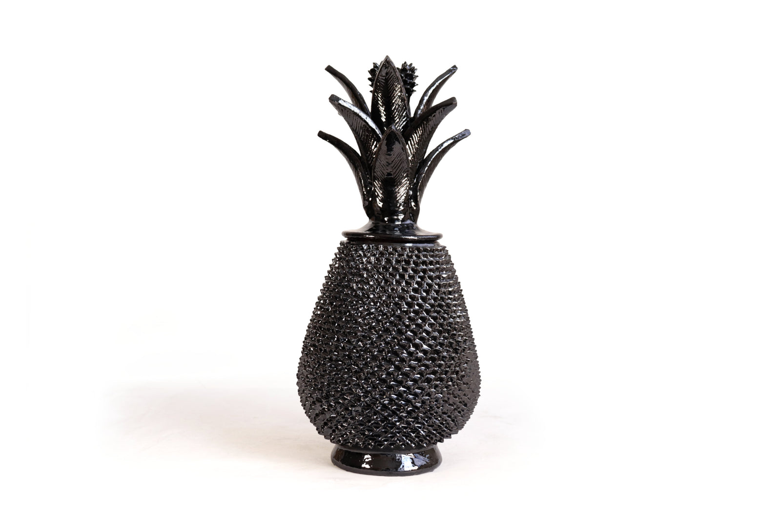 Piña Michoacana Negra de Picos - 50 cm. 20 in. Piña