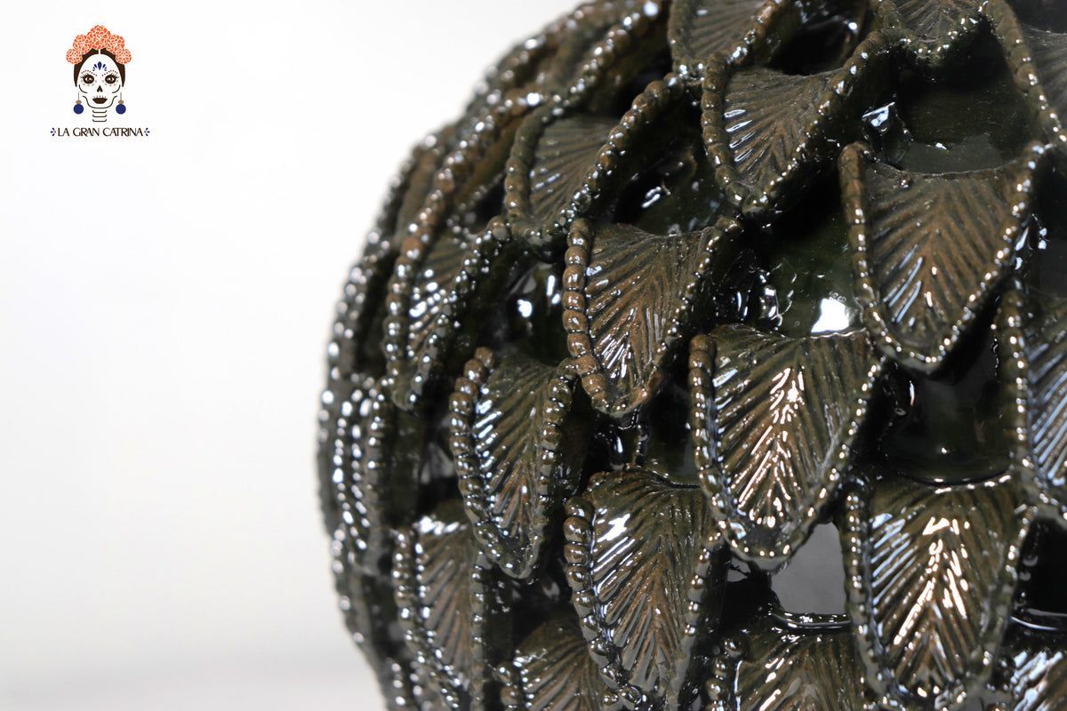 Piña michoacana de barro - Color Verde - 40 cm. 16 in.