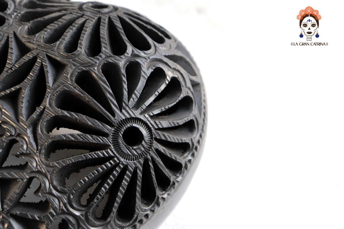 Corazón Negro de Pared - 20 cm. 7.8 in.