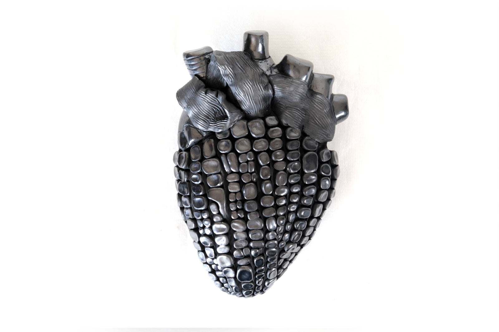 Corazon de Barro Negro de San Bartolo 30 cm. 11.8 in. Barro negro