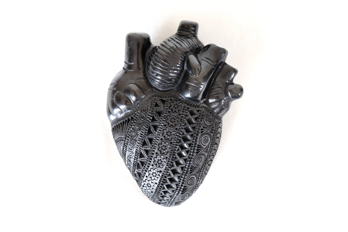 Corazon de Maíz Modelo 3 - Barro Negro de San Bartolo 20 cm. 7.8 in. - En producción Barro negro