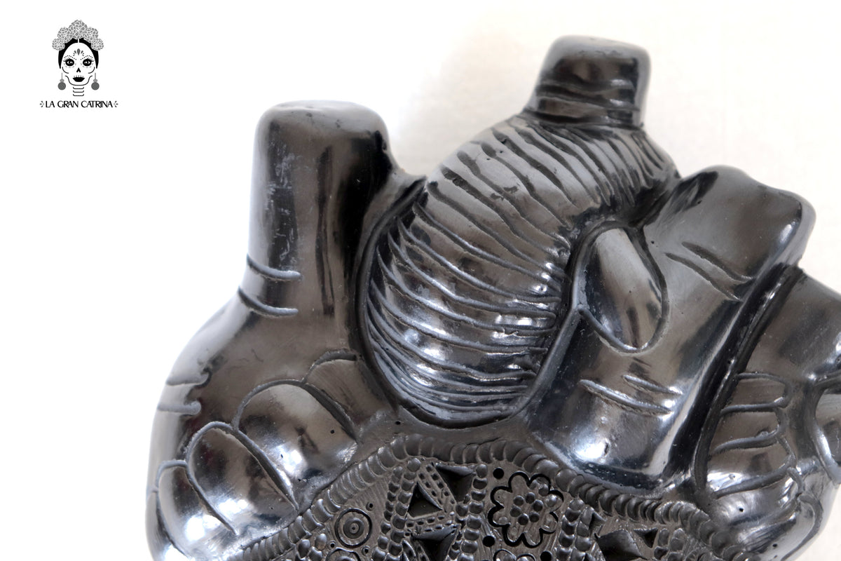 Corazon de Maíz Modelo 3 - Barro Negro de San Bartolo 20 cm. 7.8 in. - En producción Barro negro