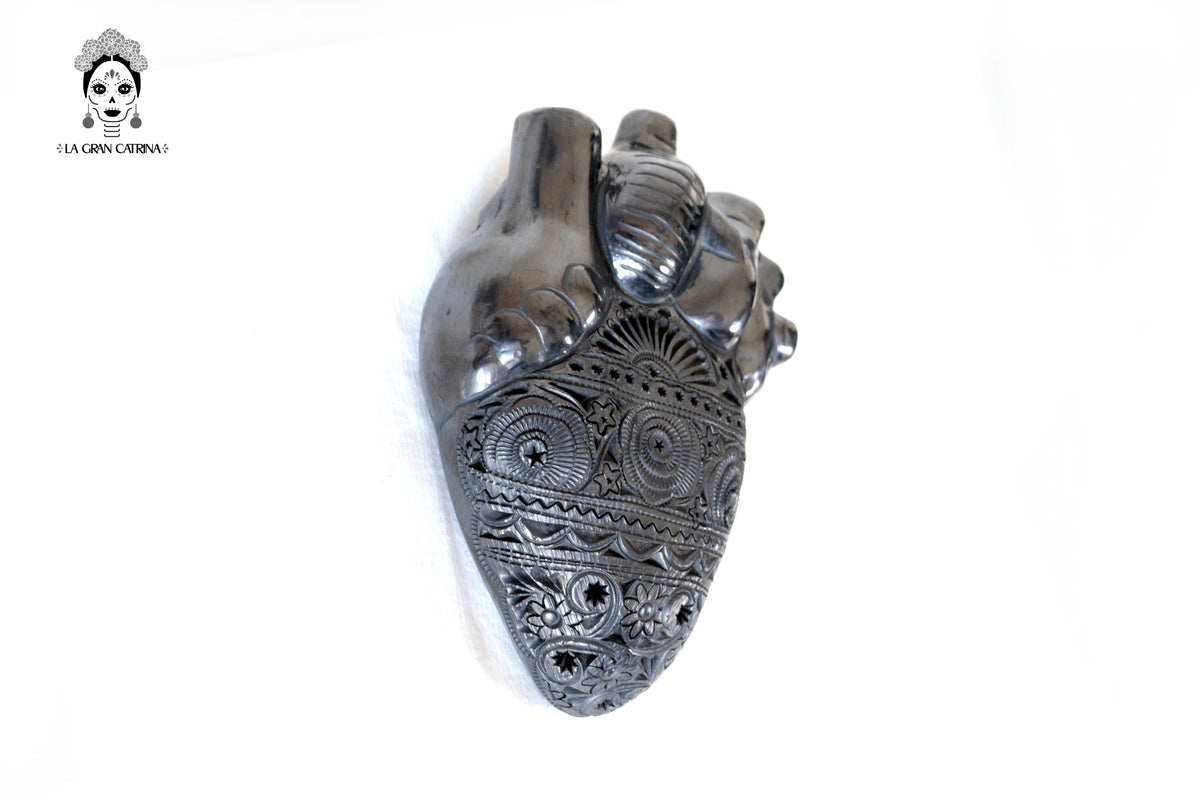 Corazon de Maíz Modelo 4 - Barro Negro de San Bartolo 20 cm. 7.8 in. Barro negro