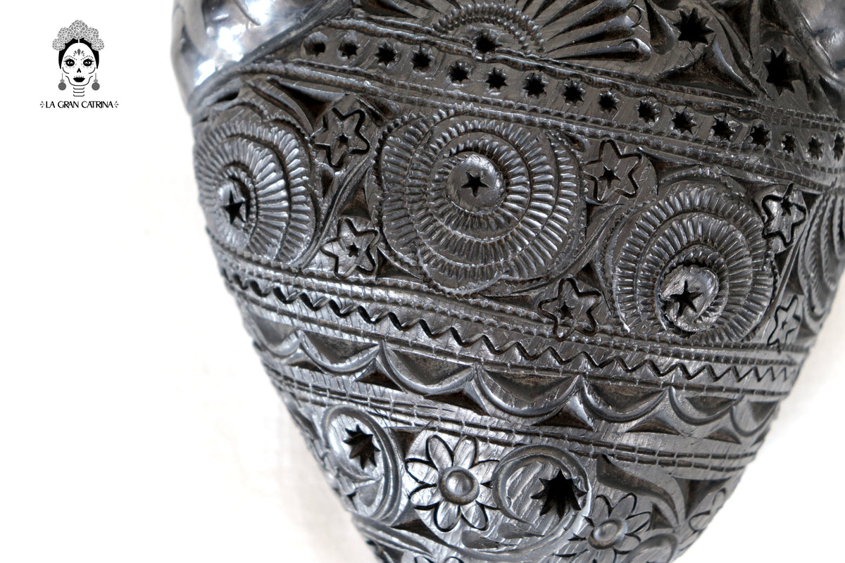 Corazon de Maíz Modelo 4 - Barro Negro de San Bartolo 20 cm. 7.8 in. Barro negro